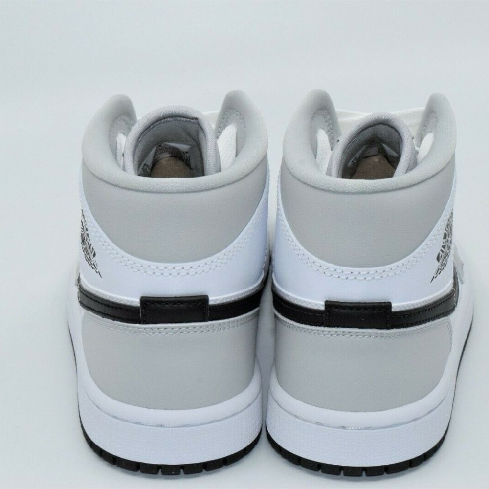 Nike Air Jordan 1 Mid Light Smoke Grey Fog BQ6472-015 - Picture 4 of 6